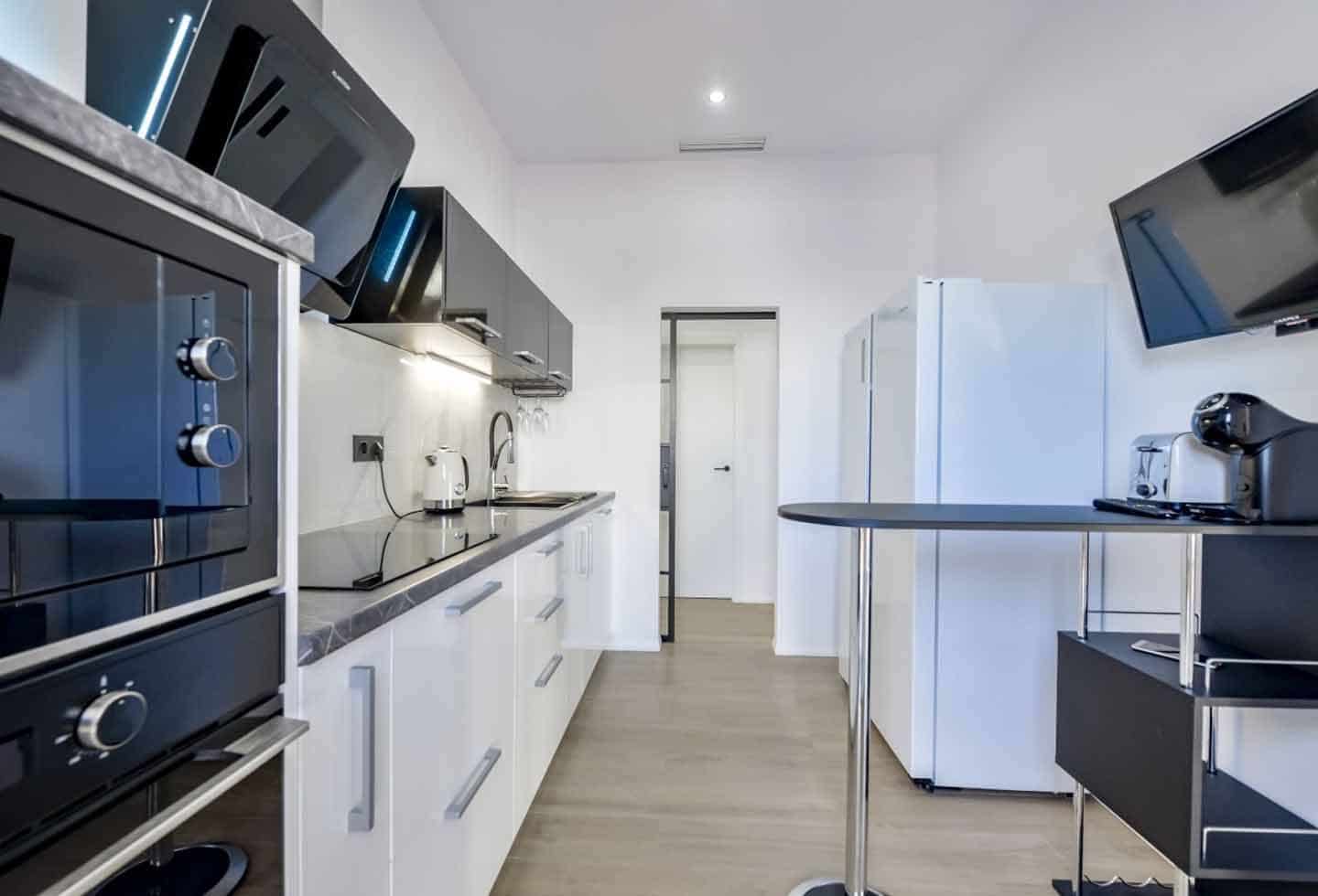 4 bedroom Villa for sale in Altea with pool garage - € 995,000 (Ref: 8529289)