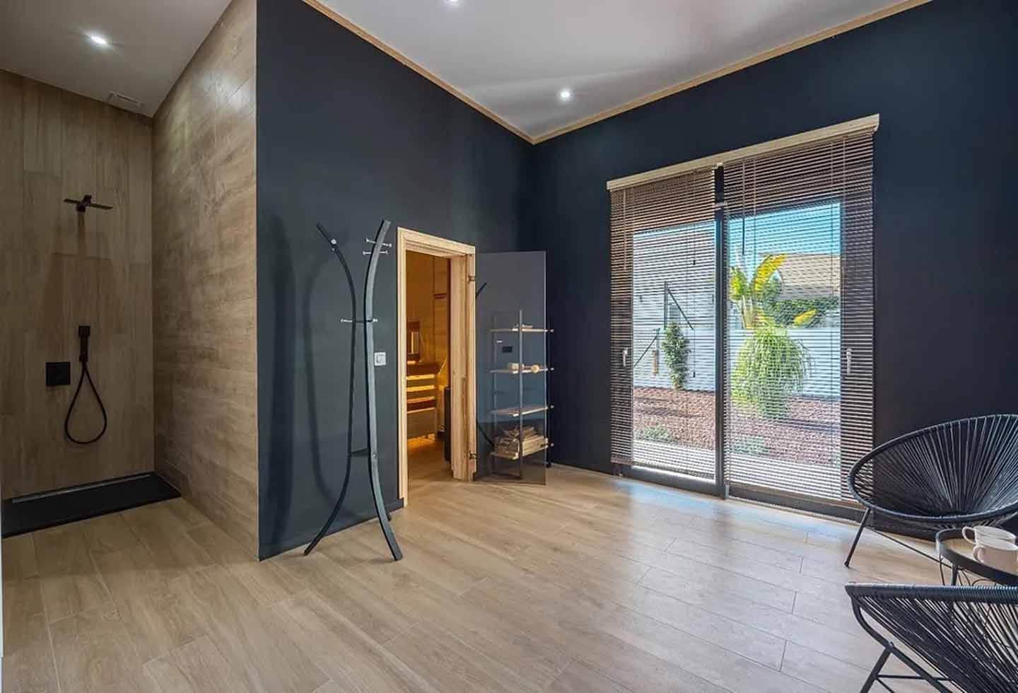 4 bedroom Villa for sale in Altea with pool garage - € 995,000 (Ref: 8529289)