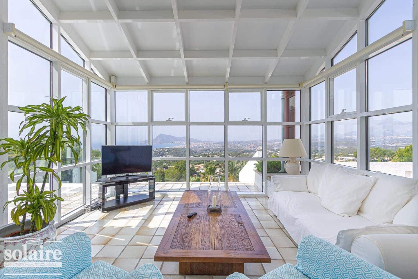 7 bedroom Villa for sale in Altea with pool garage - € 2,100,000 (Ref: 9337566)