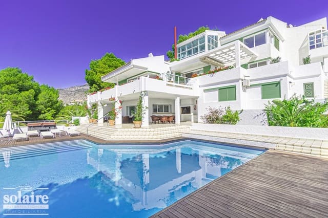 7 bedroom Villa for sale in Altea with pool garage - € 2,100,000 (Ref: 9337566)