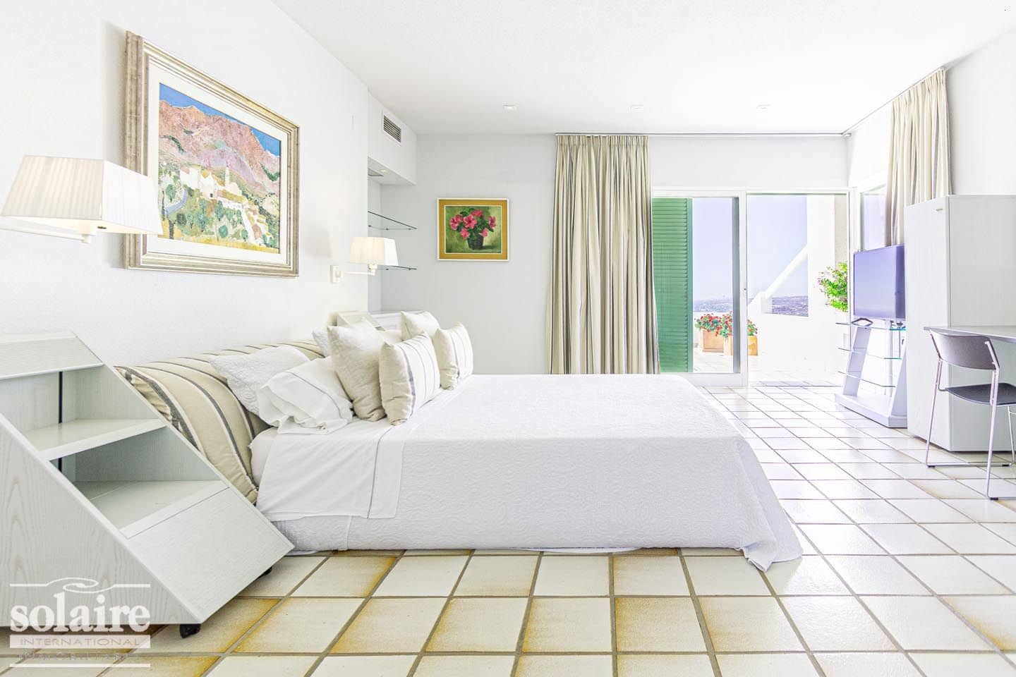 7 bedroom Villa for sale in Altea with pool garage - € 2,100,000 (Ref: 9337566)