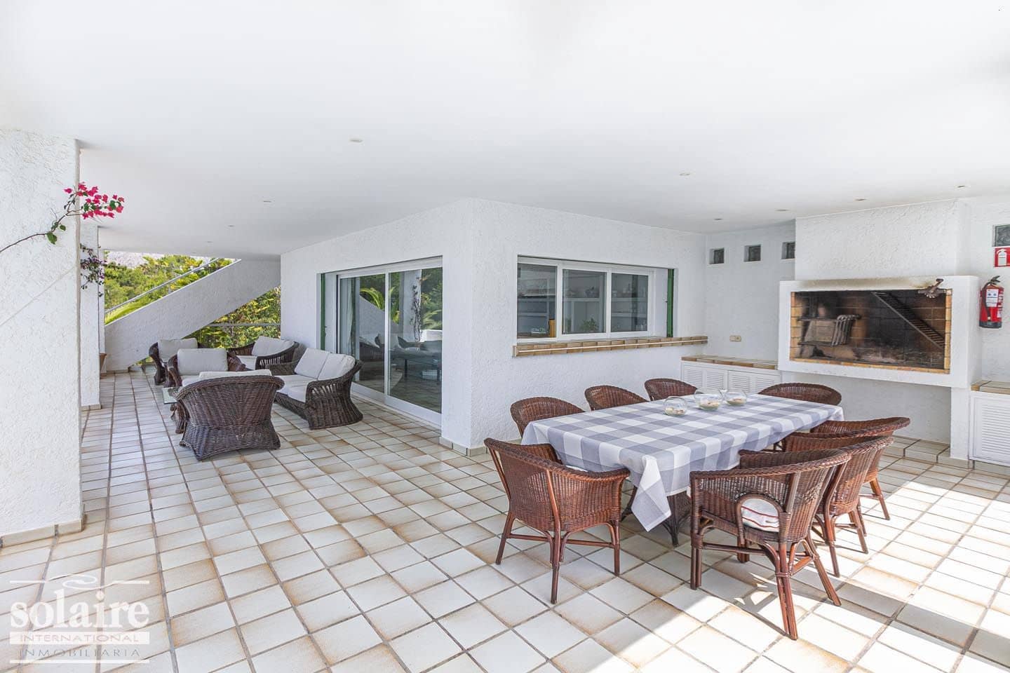 7 bedroom Villa for sale in Altea with pool garage - € 2,100,000 (Ref: 9337566)