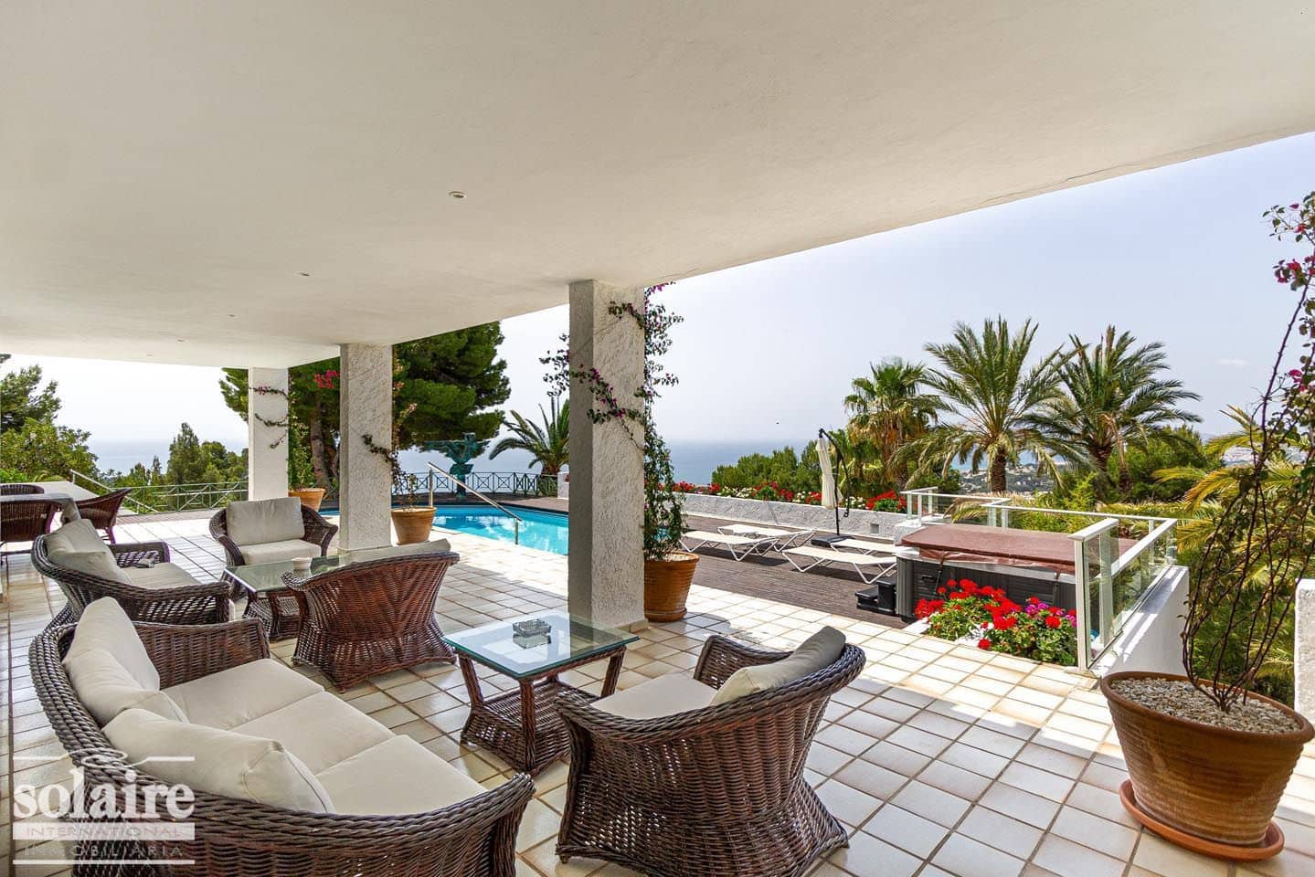 7 bedroom Villa for sale in Altea with pool garage - € 2,100,000 (Ref: 9337566)