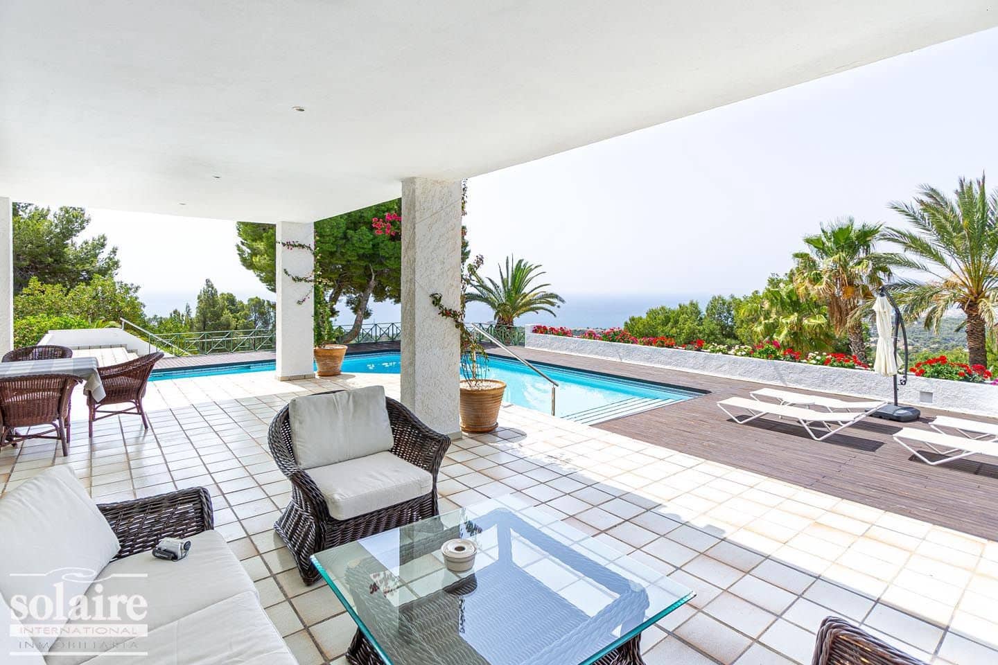 7 bedroom Villa for sale in Altea with pool garage - € 2,100,000 (Ref: 9337566)