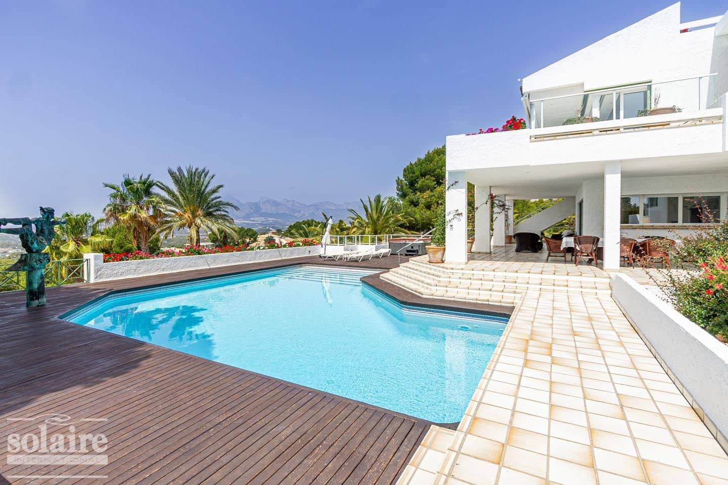 7 bedroom Villa for sale in Altea with pool garage - € 2,100,000 (Ref: 9337566)