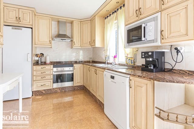 4 chambre Villa/Maison à vendre à Alfaz del Pi / L'Alfàs del Pi avec piscine garage - 480 000 € (Ref: 9426933)