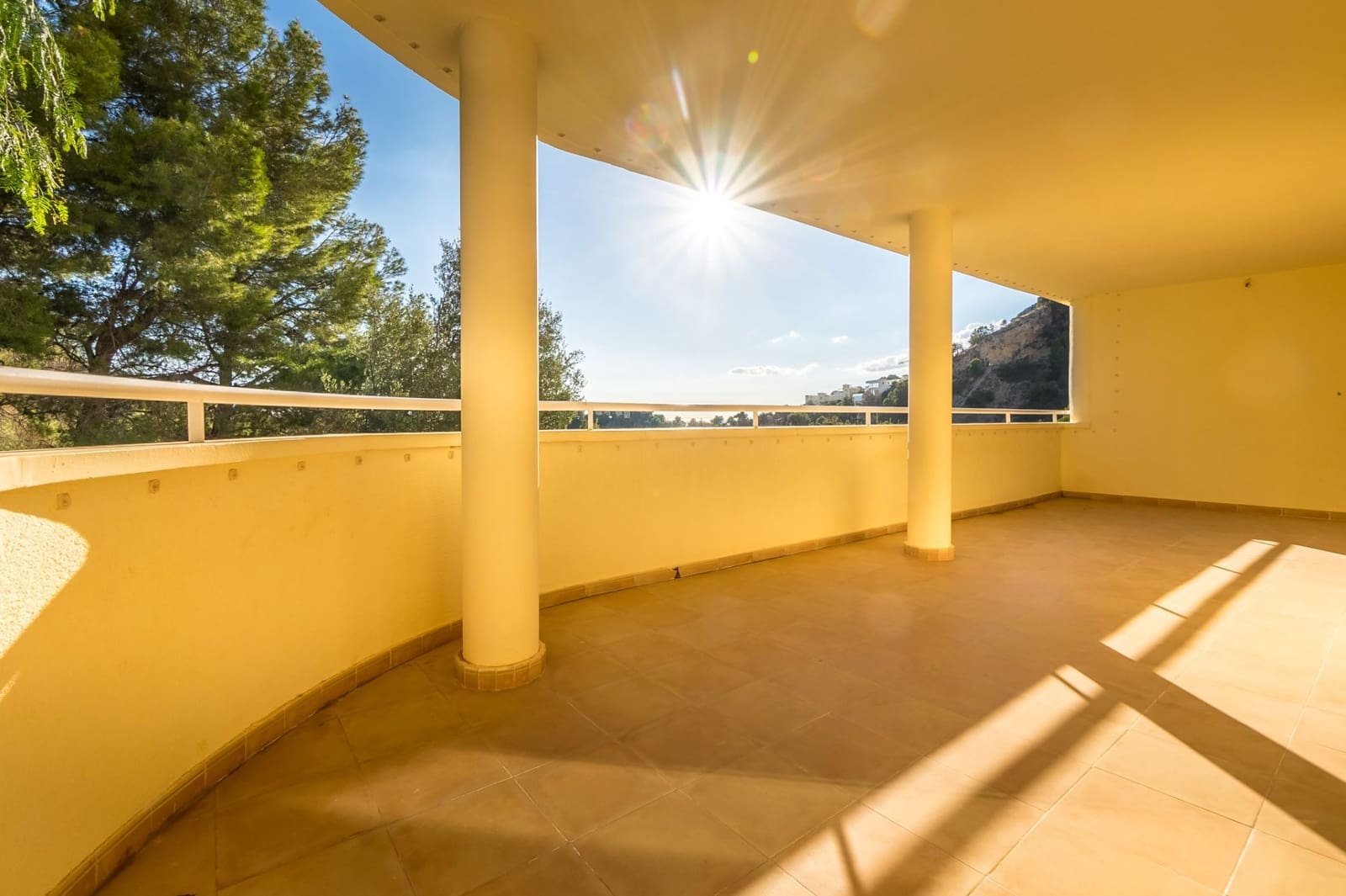 3 soveværelse Lejlighed til salg i Altea med swimmingpool garage - € 355.000 (Ref: 9433205)