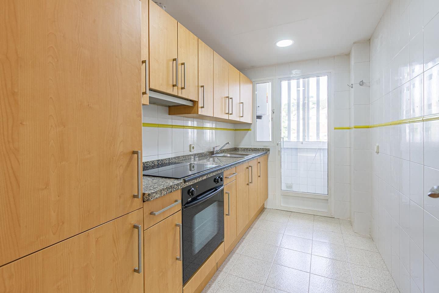 2 bedroom Apartment for rent in Altea with pool garage - € 950 (Ref: 9625369)