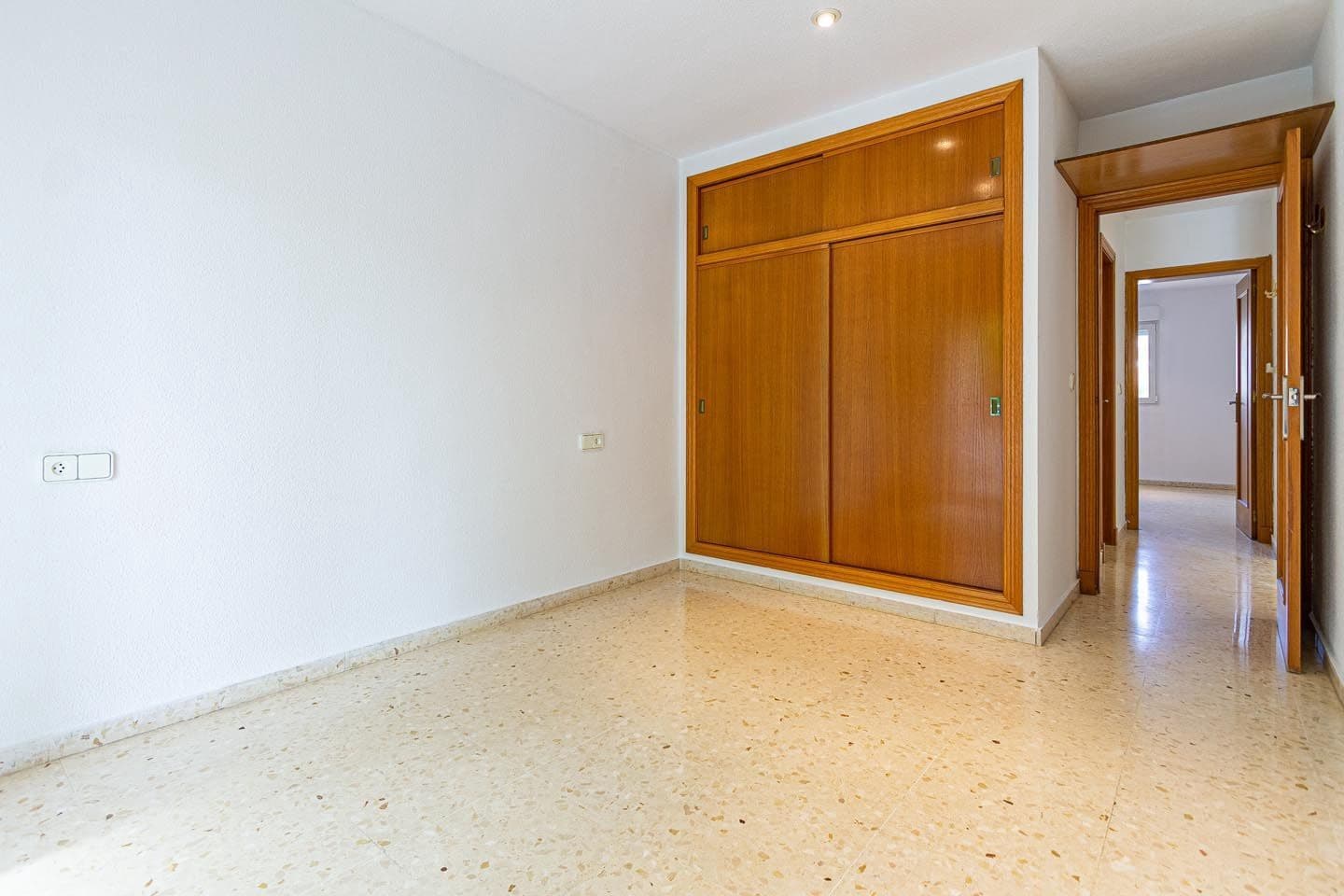 2 bedroom Apartment for rent in Altea with pool garage - € 950 (Ref: 9625369)