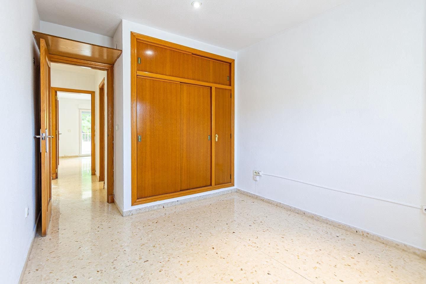 2 bedroom Apartment for rent in Altea with pool garage - € 950 (Ref: 9625369)