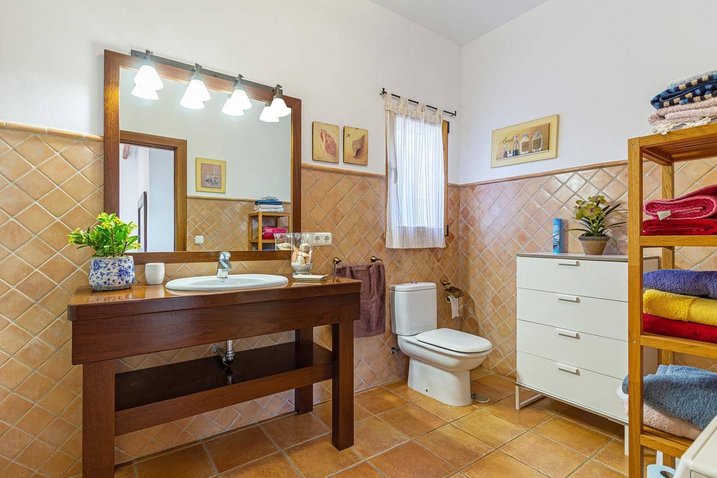 4 bedroom Villa for rent in Altea with pool garage - € 2,500 (Ref: 9637187)