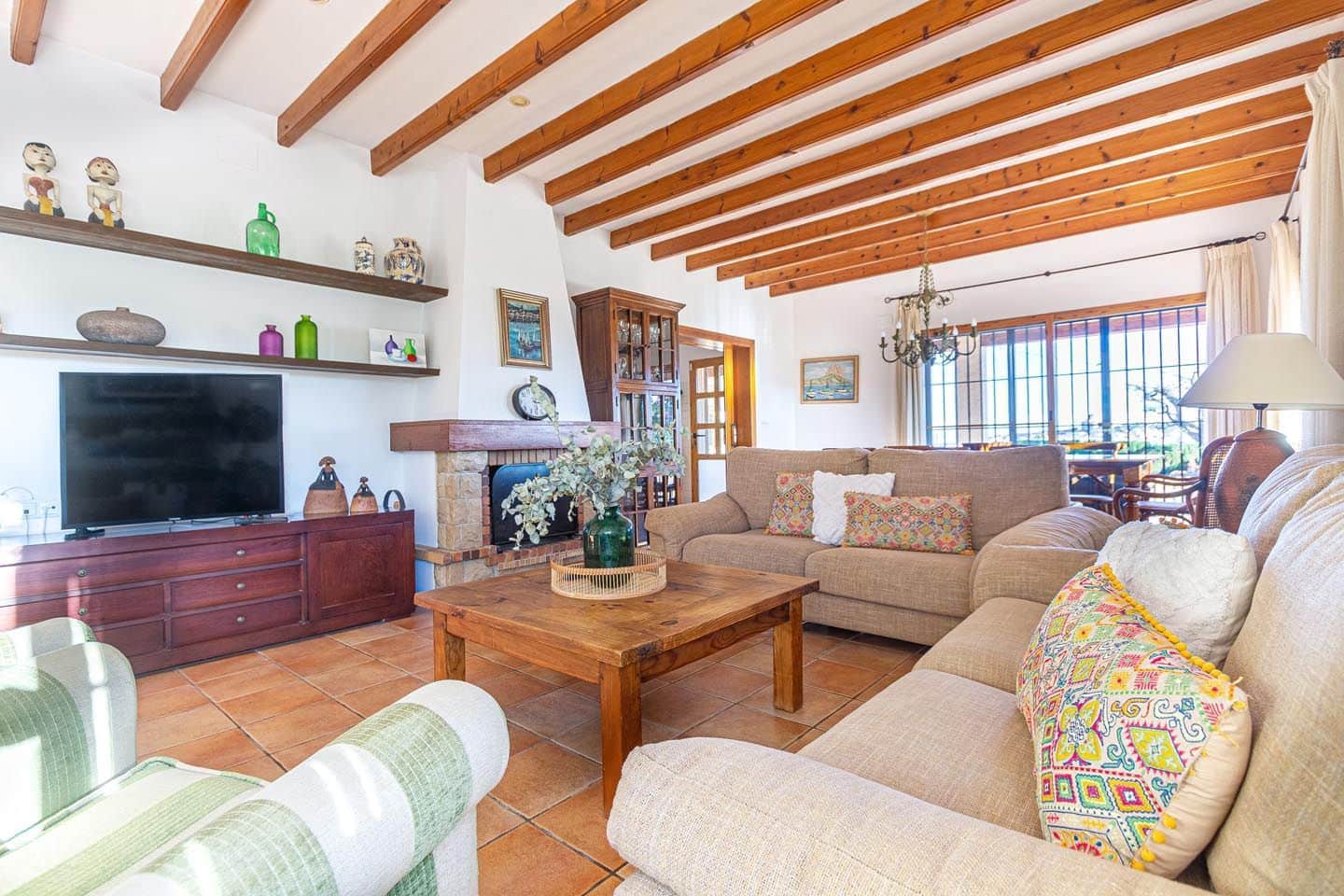 4 bedroom Villa for rent in Altea with pool garage - € 2,500 (Ref: 9637187)