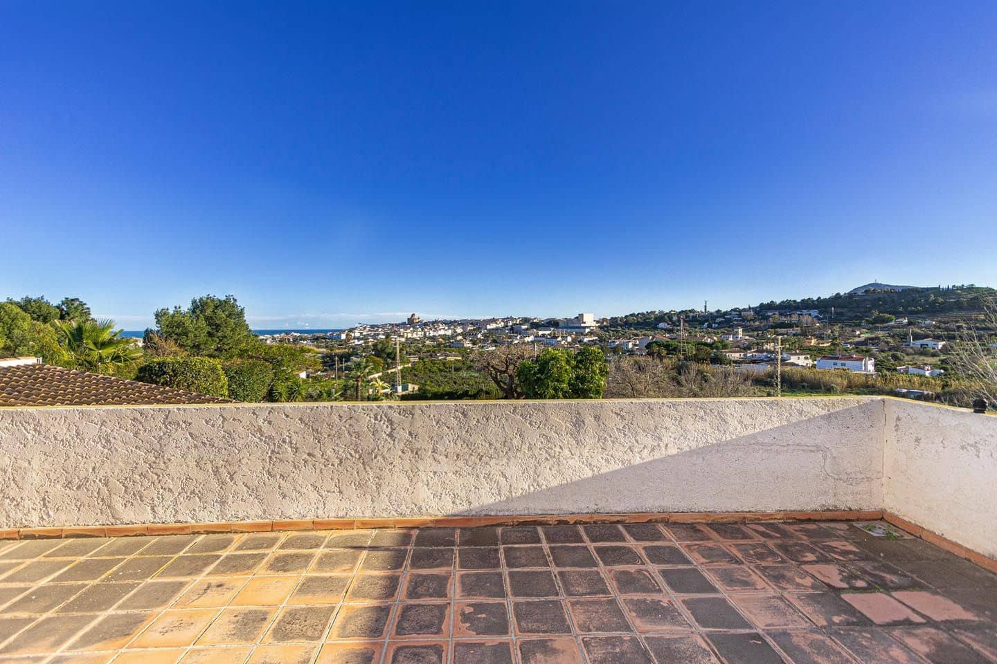 4 bedroom Villa for rent in Altea with pool garage - € 2,500 (Ref: 9637187)