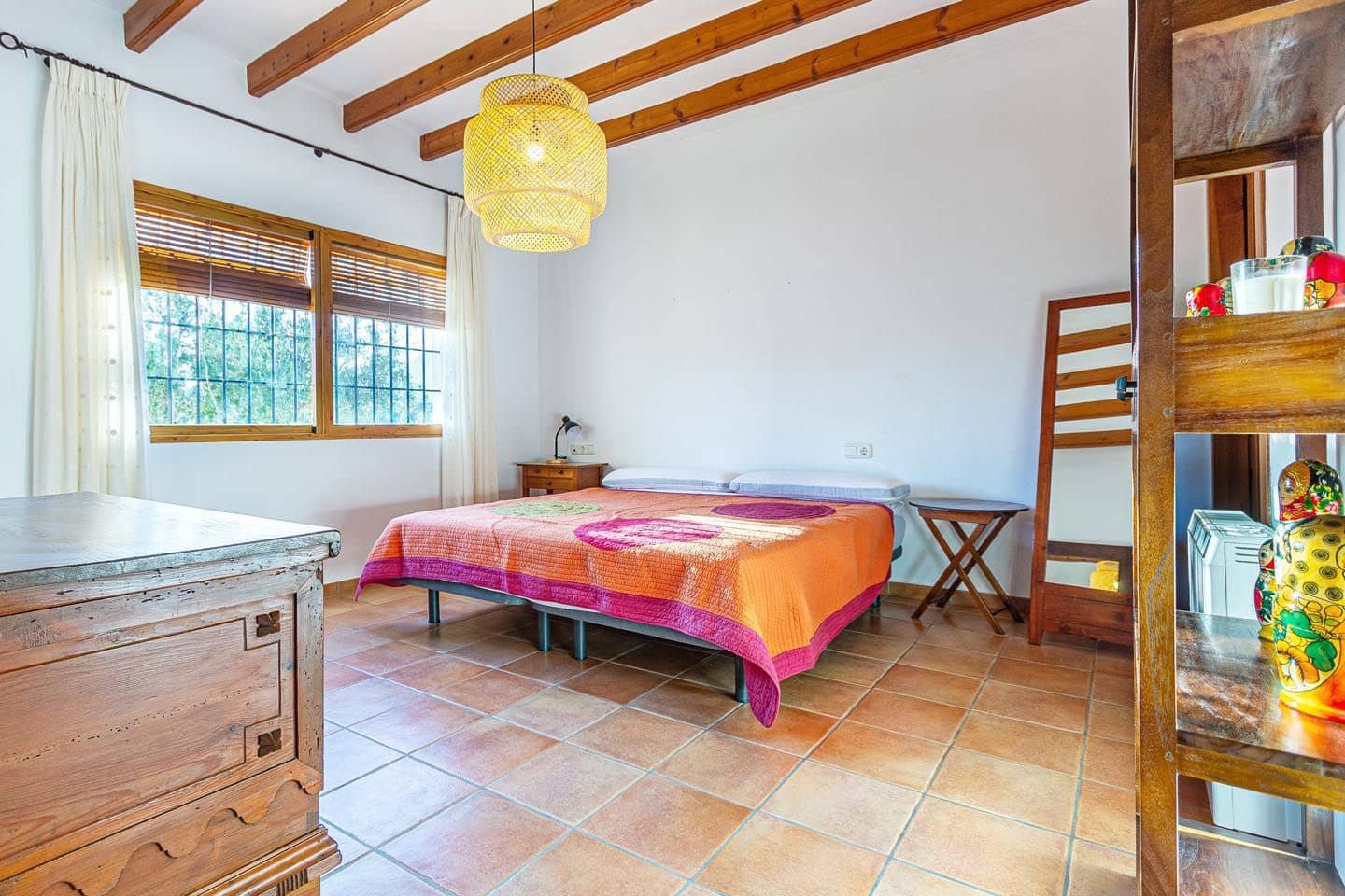 4 bedroom Villa for rent in Altea with pool garage - € 2,500 (Ref: 9637187)