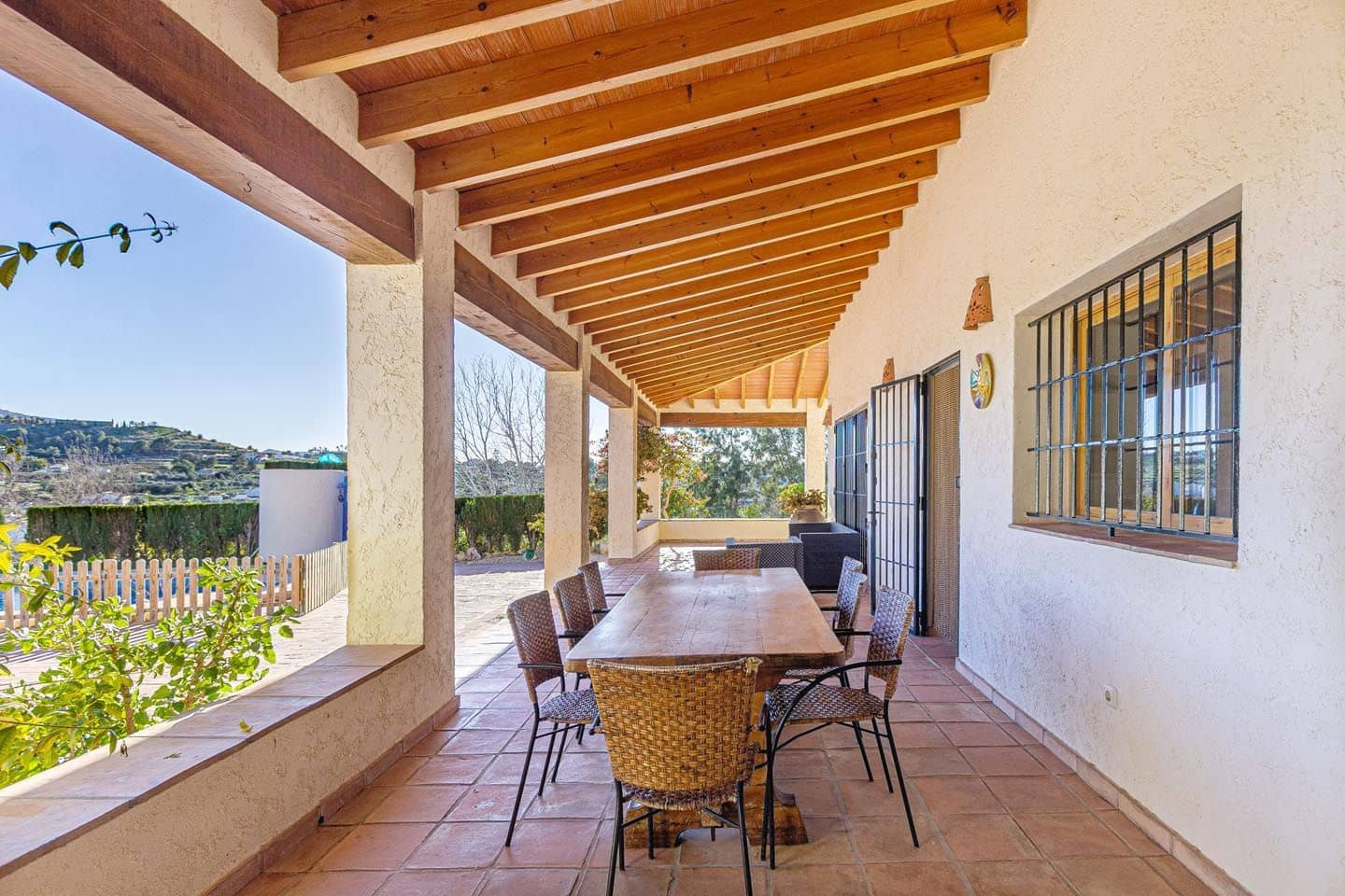 4 bedroom Villa for rent in Altea with pool garage - € 2,500 (Ref: 9637187)