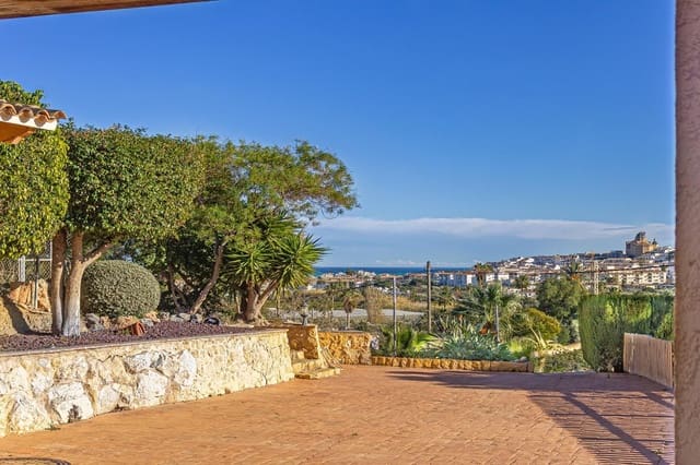 4 Zimmer Villa zu vermieten in Altea mit Pool Garage - 2.500 € (Ref: 9637187)