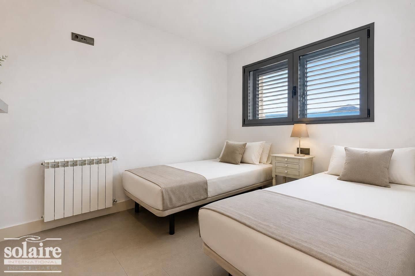 Appartement de 2 chambres à louer à Altea avec piscine garage - 1 800 € (Ref: 9999541)