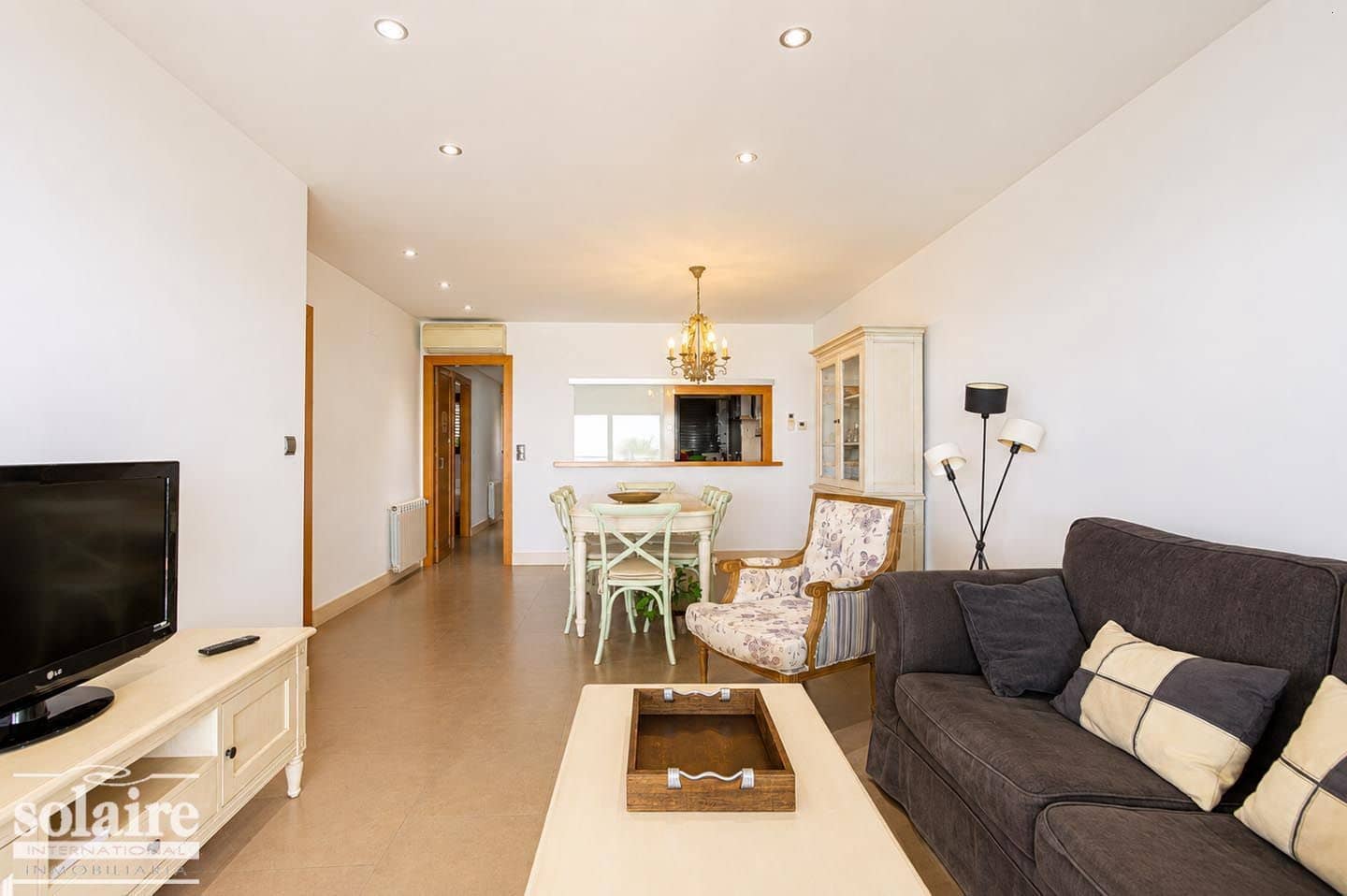 Appartement de 2 chambres à louer à Altea avec piscine garage - 1 800 € (Ref: 9999541)