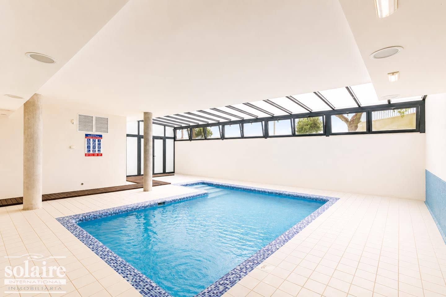 Appartement de 2 chambres à louer à Altea avec piscine garage - 1 800 € (Ref: 9999541)