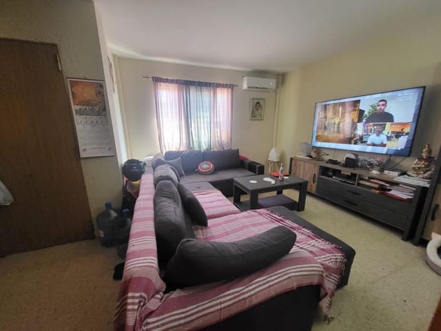 3 sypialnia Dom szeregowy na sprzedaż w Miasto Málaga - 295 000 € (Ref: 10003758)