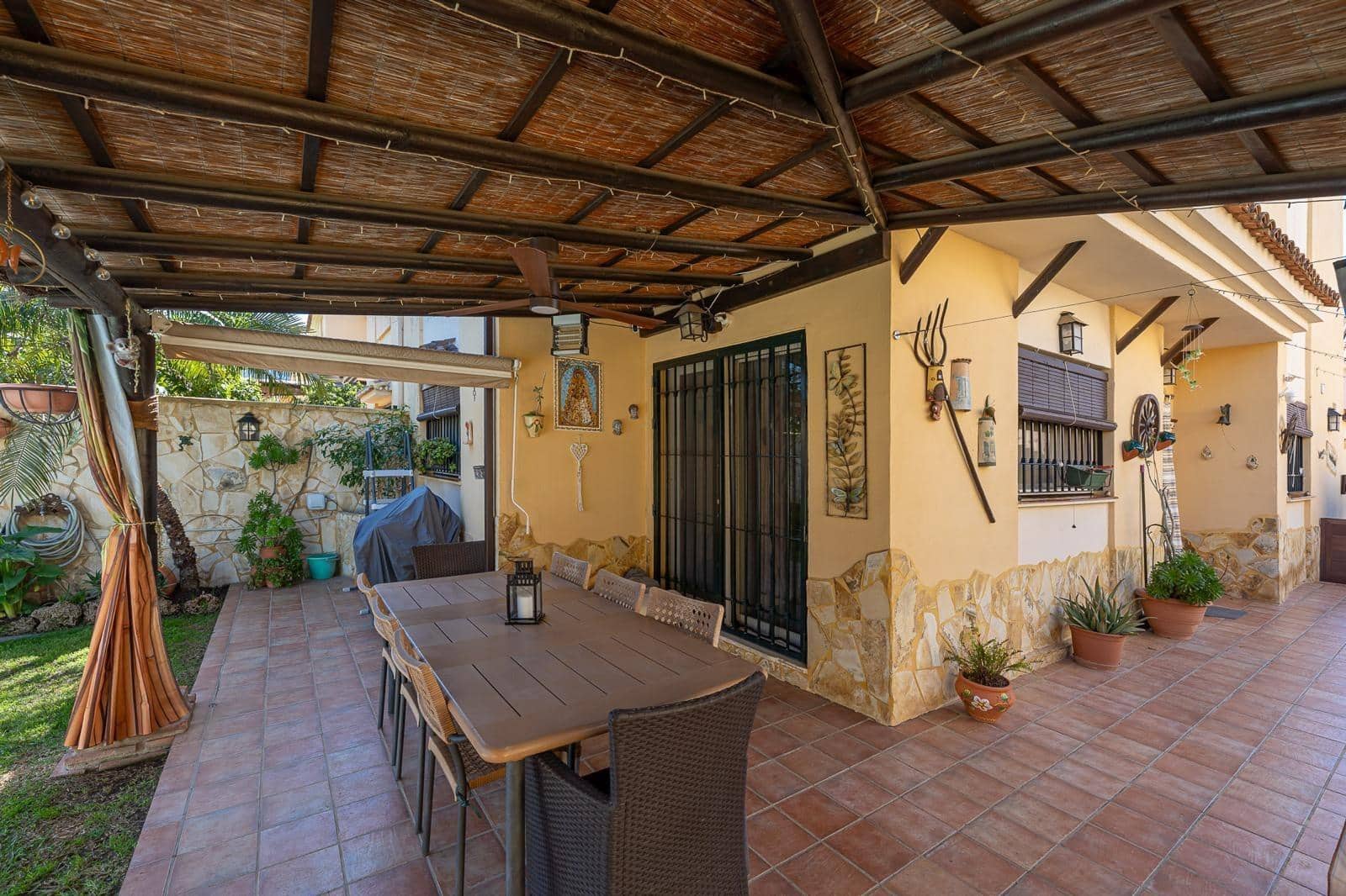 6 Zimmer Doppelhaus zu verkaufen in Pinos de Alhaurin mit Pool - 614.000 € (Ref: 10032139)