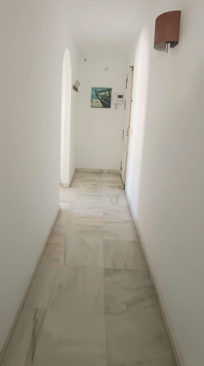 2 bedroom Flat for sale in Malaga city - € 330,000 (Ref: 10078469)