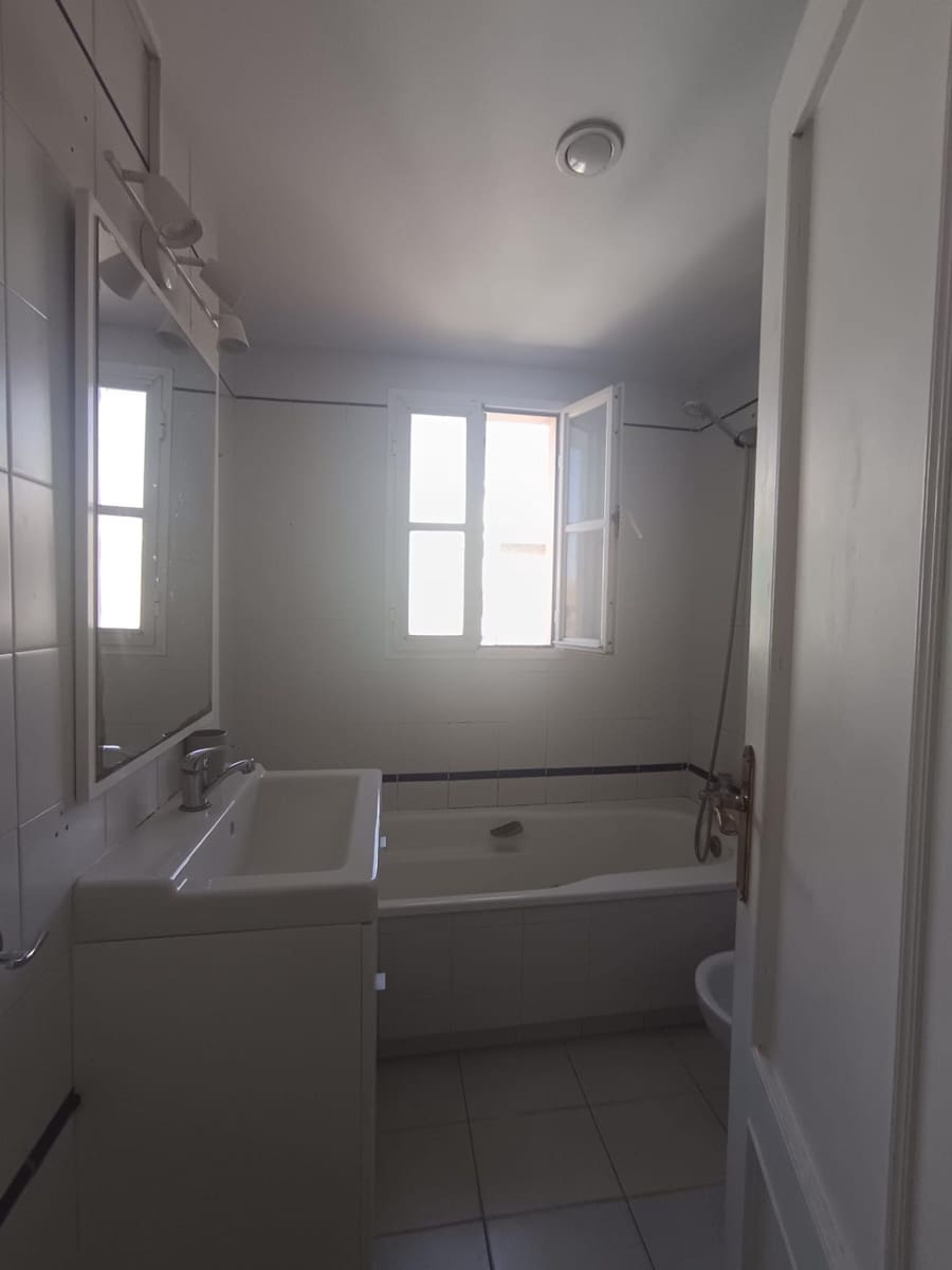 2 bedroom Flat for sale in Malaga city - € 330,000 (Ref: 10078469)