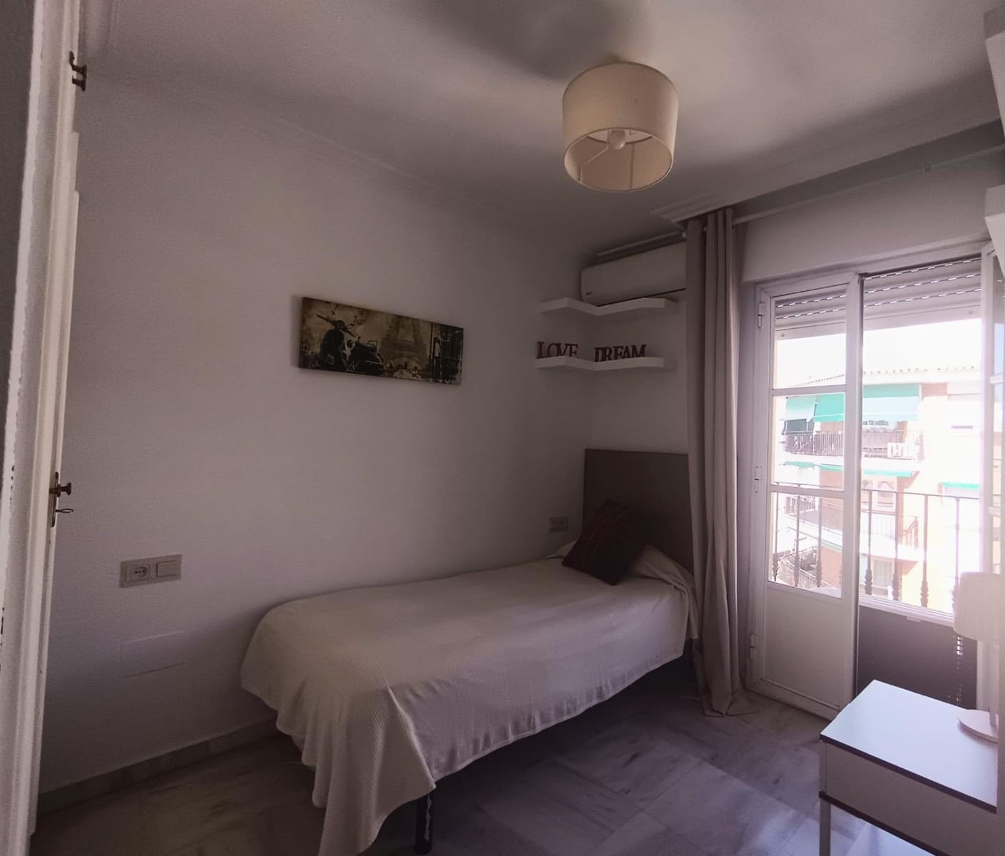 2 bedroom Flat for sale in Malaga city - € 330,000 (Ref: 10078469)