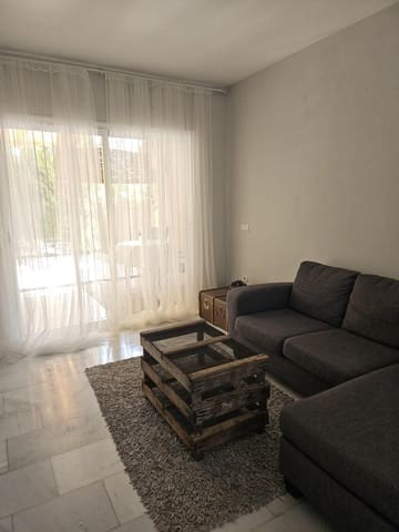 Appartement de 2 chambres à louer à Rincón de la Victoria avec piscine garage - 1 200 € (Ref: 10142460)