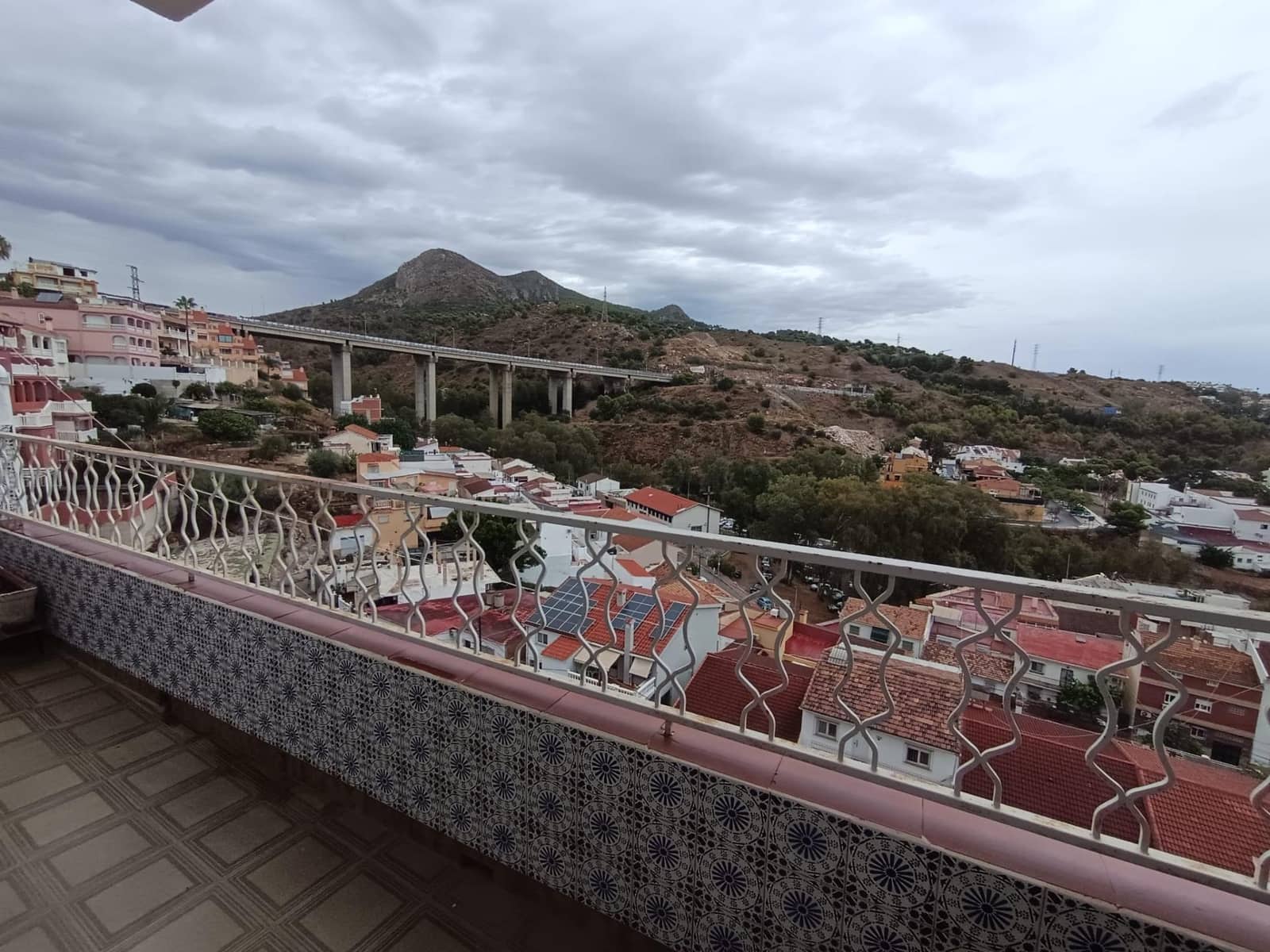 3 bedroom Villa for sale in Malaga city - € 428,500 (Ref: 10155350)