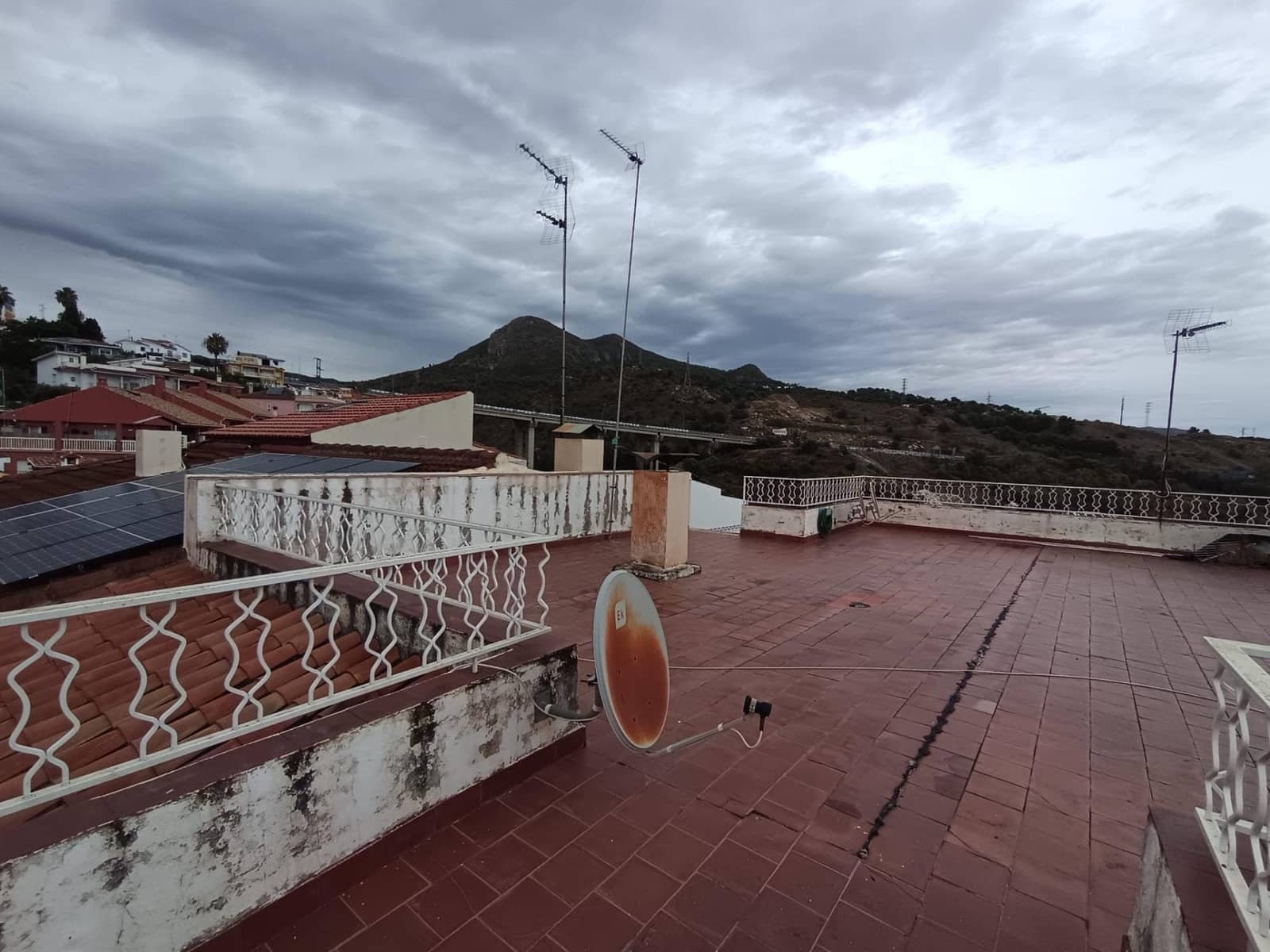 3 bedroom Villa for sale in Malaga city - € 428,500 (Ref: 10155350)