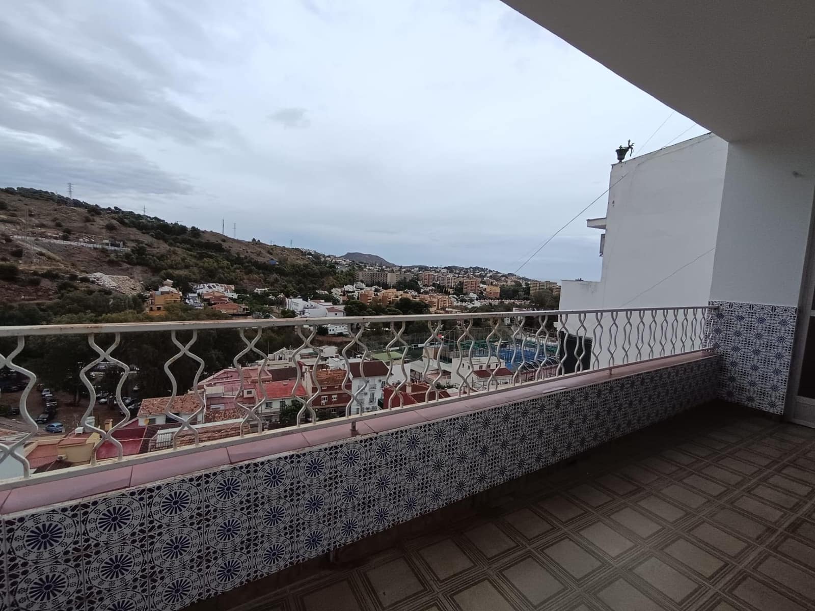3 bedroom Villa for sale in Malaga city - € 428,500 (Ref: 10155350)