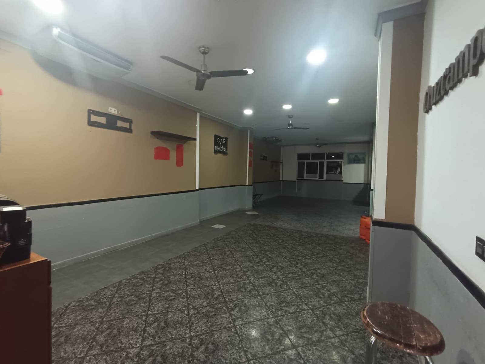 Komercyjne na sprzedaż w Miasto Malaga - 425 000 € (Ref: 10159808)