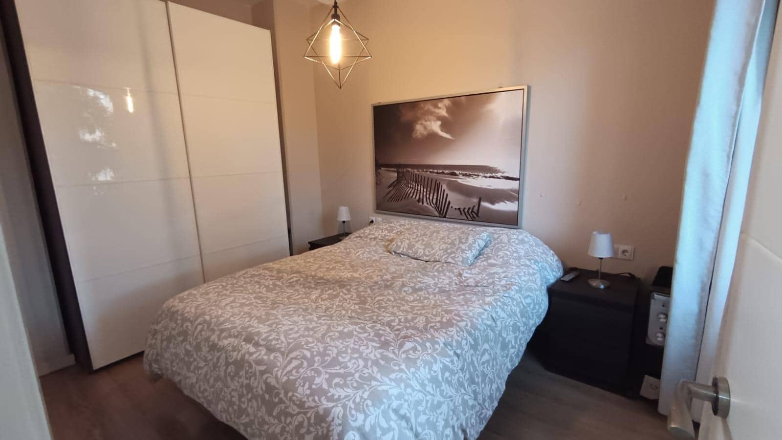 3 bedroom Flat for rent in Malaga city - € 1,300 (Ref: 10171811)