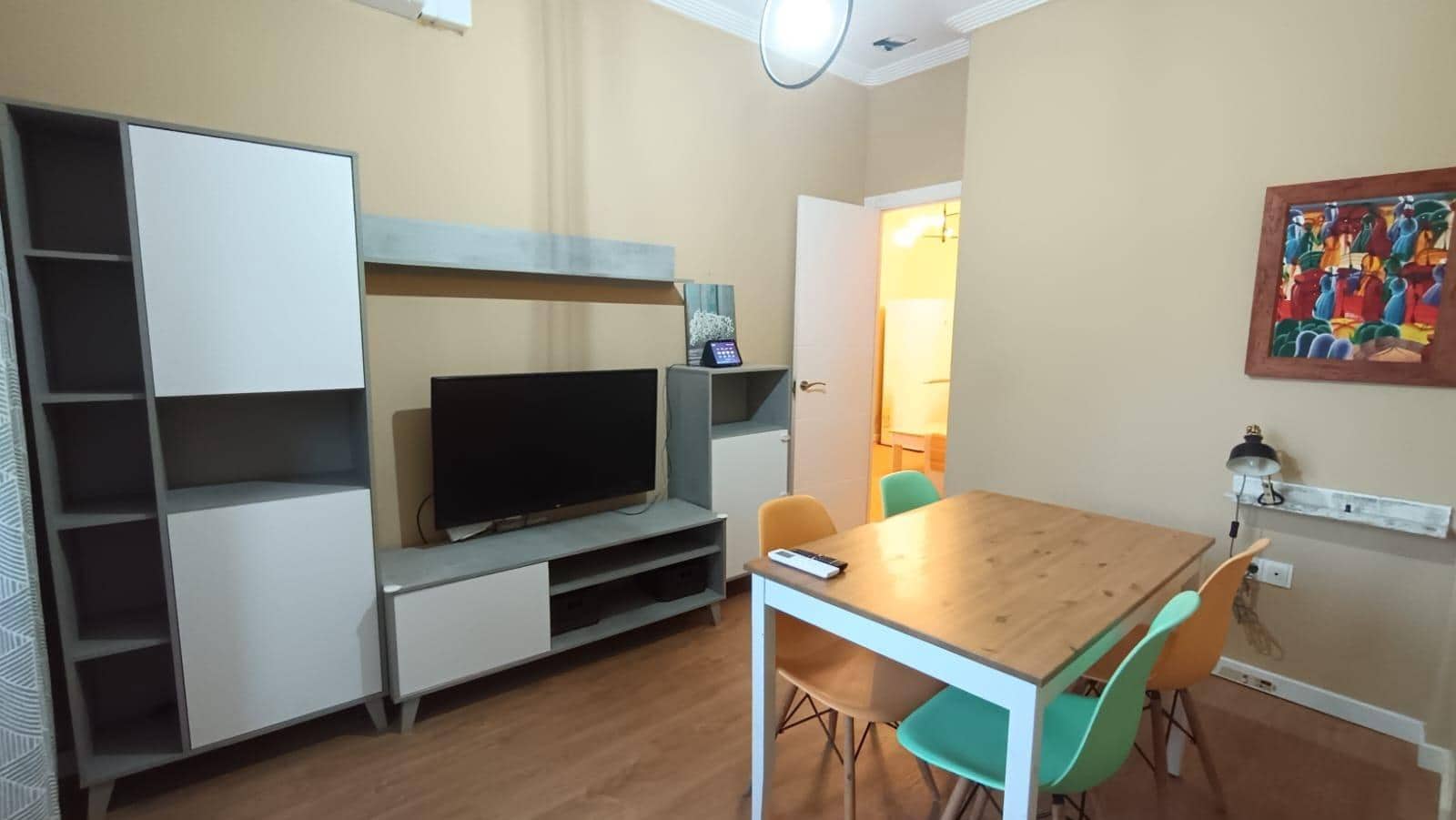 3 bedroom Flat for rent in Malaga city - € 1,300 (Ref: 10171811)