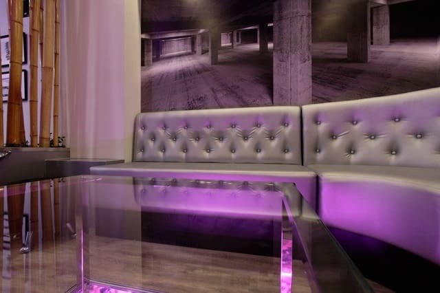 Komercyjne na sprzedaż w Miasto Málaga - 495 000 € (Ref: 7079696)