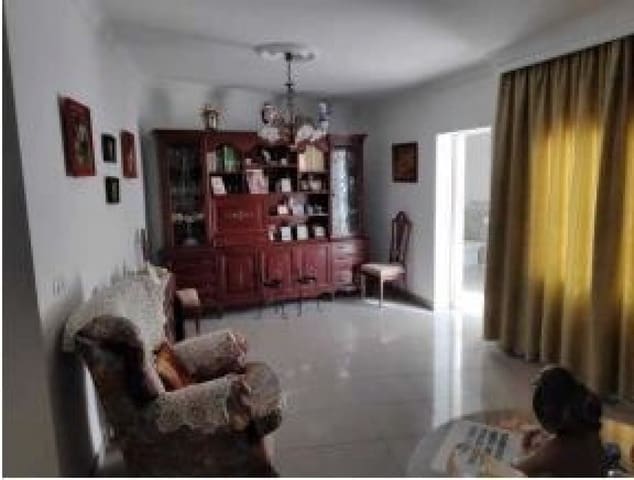 Chalet de 4 habitaciones en Nerja en venta - 612.000 € (Ref: 8078824)