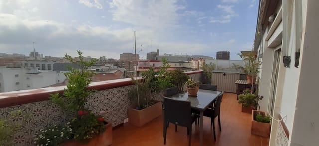 5 sovrum Takvåning till salu i Málaga stad - 467 000 € (Ref: 8078831)