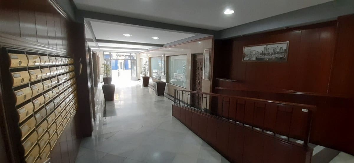 5 sovrum Takvåning till salu i Malaga stad - 467 000 € (Ref: 8078831)