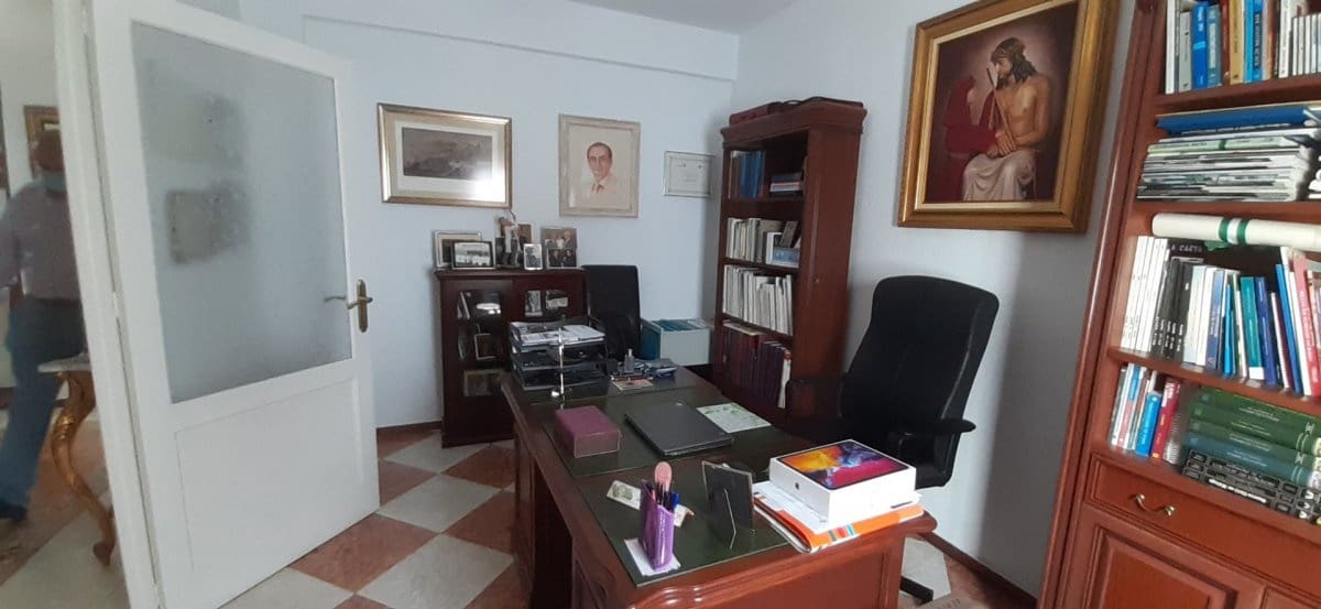 5 sovrum Takvåning till salu i Malaga stad - 467 000 € (Ref: 8078831)