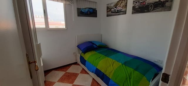 5 sovrum Takvåning till salu i Málaga stad - 467 000 € (Ref: 8078831)