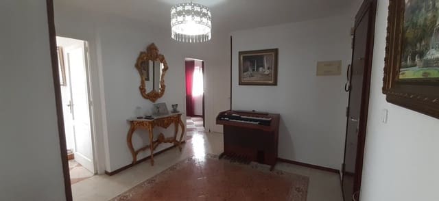 5 sovrum Takvåning till salu i Málaga stad - 467 000 € (Ref: 8078831)