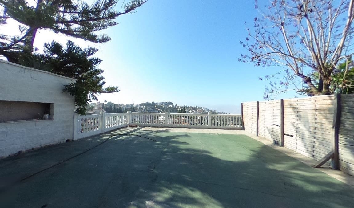 8 soveværelse Villa til salg i Malaga by med swimmingpool garage - € 1.950.000 (Ref: 8078840)