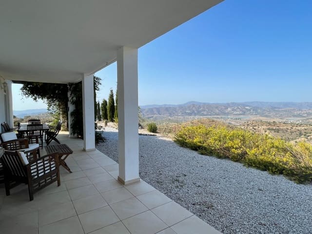 4 sovrum Villa till salu i Río Bermuza, Canillas de Aceituno med garage - 479 000 € (Ref: 8078844)