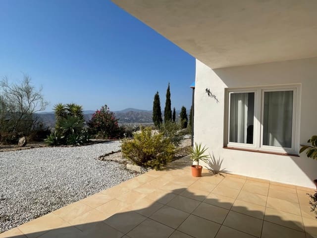 4 sovrum Villa till salu i Río Bermuza, Canillas de Aceituno med garage - 479 000 € (Ref: 8078844)