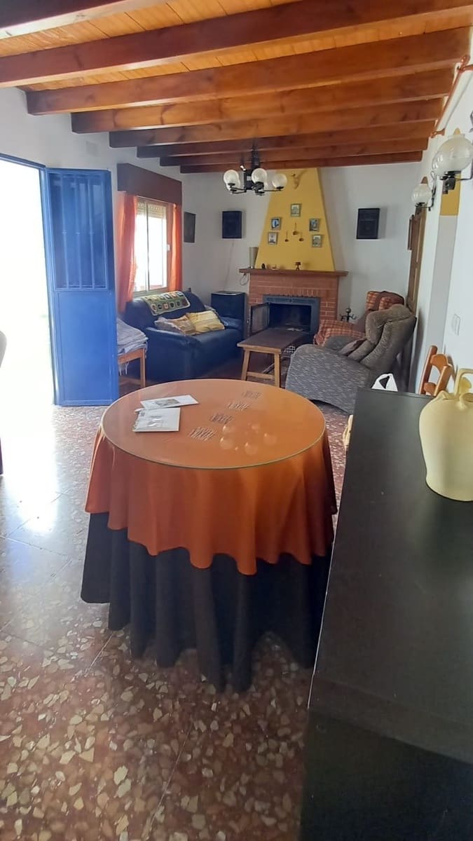 4 soveværelse Byhus til salg i Cutar med swimmingpool - € 185.500 (Ref: 8078852)