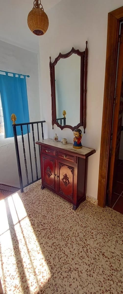 4 soveværelse Byhus til salg i Cutar med swimmingpool - € 185.500 (Ref: 8078852)