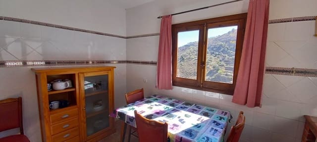 4 makuuhuone Omakotitalo myytävänä paikassa Cútar mukana uima-altaan - 185 500 € (Ref: 8078852)