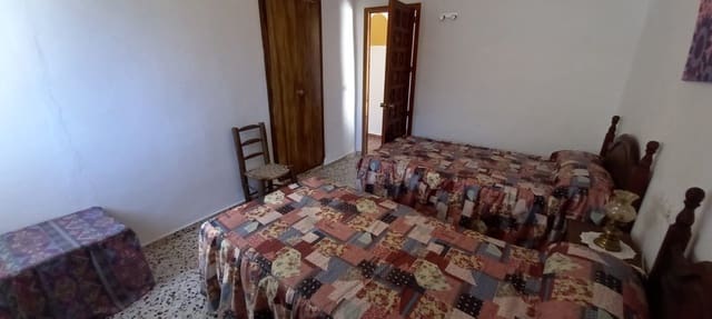 4 makuuhuone Omakotitalo myytävänä paikassa Cútar mukana uima-altaan - 185 500 € (Ref: 8078852)