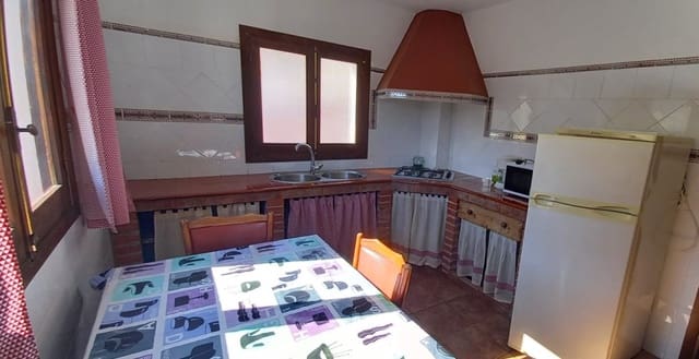 4 makuuhuone Omakotitalo myytävänä paikassa Cútar mukana uima-altaan - 185 500 € (Ref: 8078852)